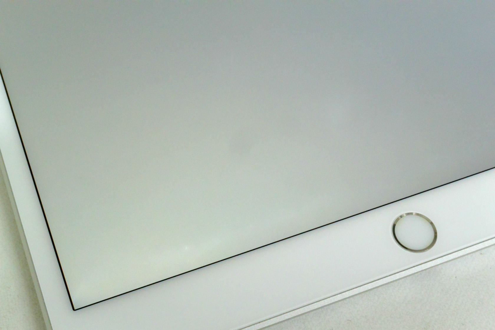 Wi-Fiモデル Apple iPad Air3 Wi-Fi 256GB iPadOS18.5 Silver MUUR2J/A 初期化済 【m027494】【中古】【K20250728】 - Image 3