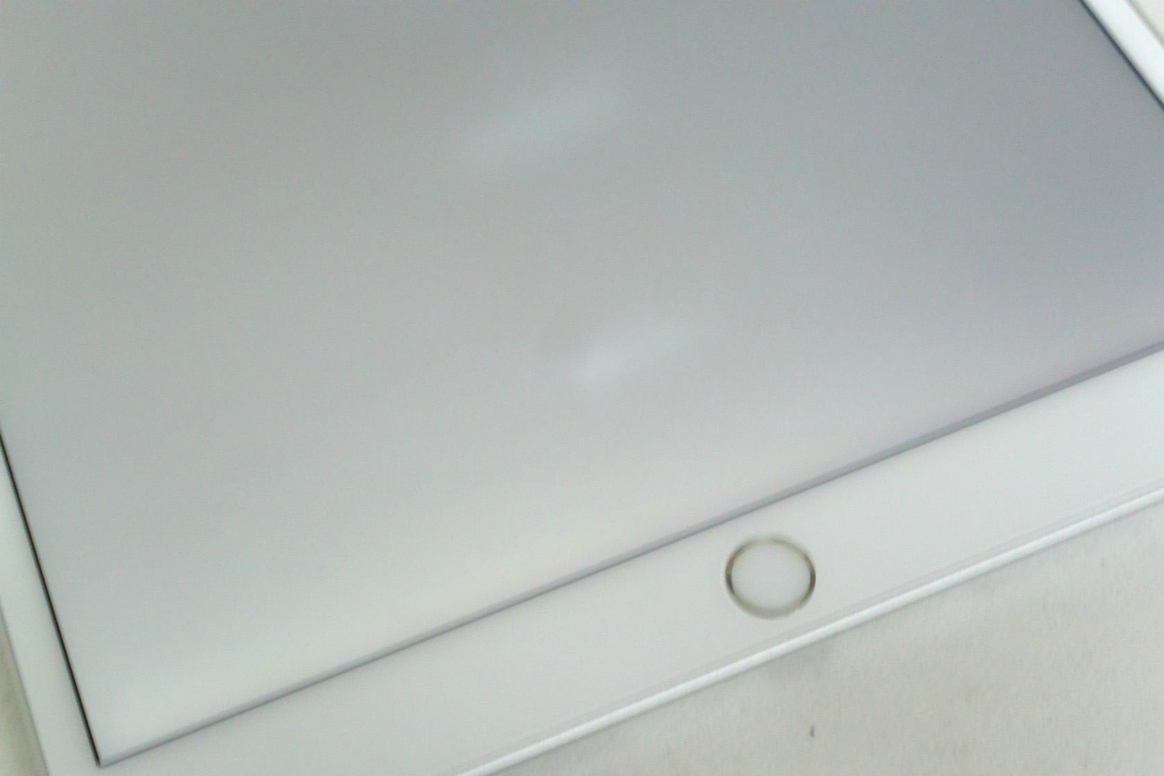 Wi-Fiモデル Apple iPad Air3 Wi-Fi 256GB iPadOS18.5 Silver MUUR2J/A 初期化済 【m027497】【中古】【K20250728】 - Image 3