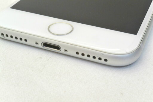 白ロム SIMフリー au SIMロック解除済 Apple iPhone7 32GB iOS15.8.4 Silver MNCF2J/A 初期化済 【m027848】【中古】【K20250828】