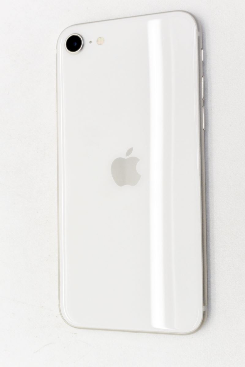 白ロム au SIMフリー Apple iPhoneSE(第3世代) 64GB iOS18.6.2 Starlight MMYD3J/A 初期化済 【m027946】【中古】【K20250905】