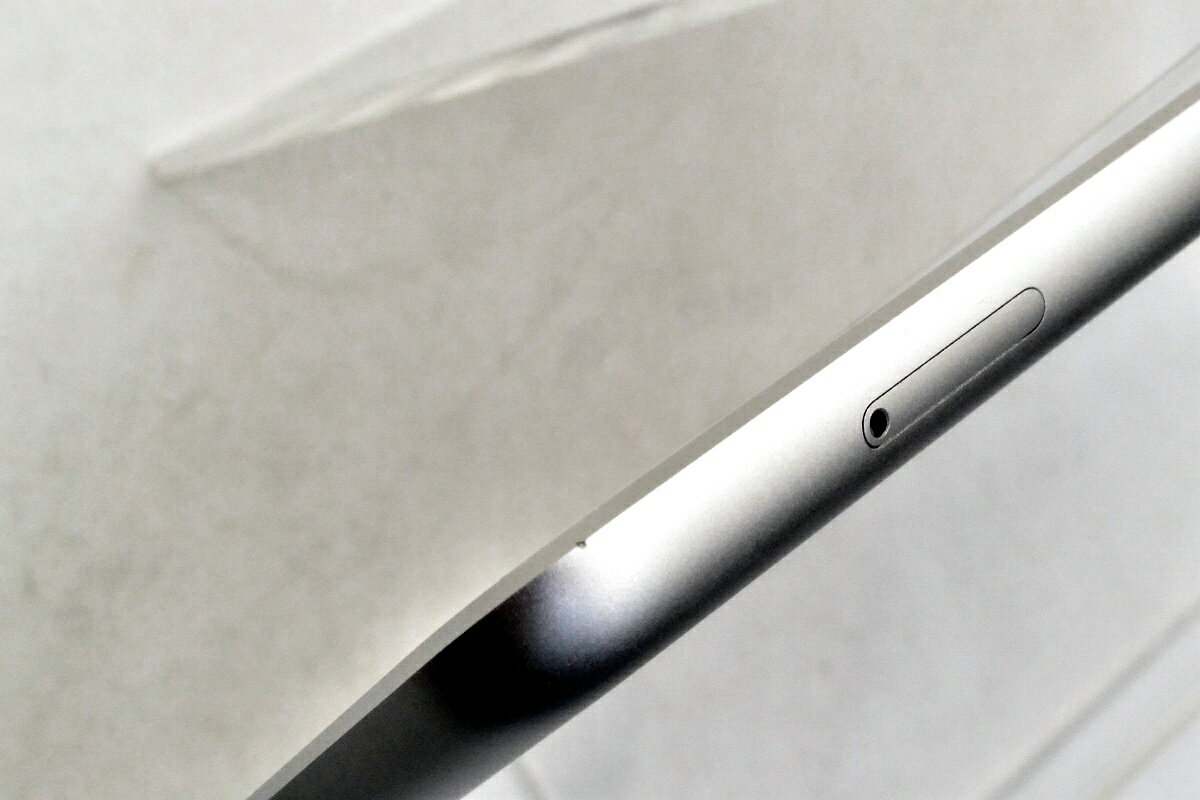 白ロム SIMフリー docomo SIMロック解除済 Apple iPad5 Wi-Fi+Cellular 32GB iPadOS16.7.14 シルバー MP1L2J/A 初期化済 【m029728】【中古】【K20260206】 - Image 3