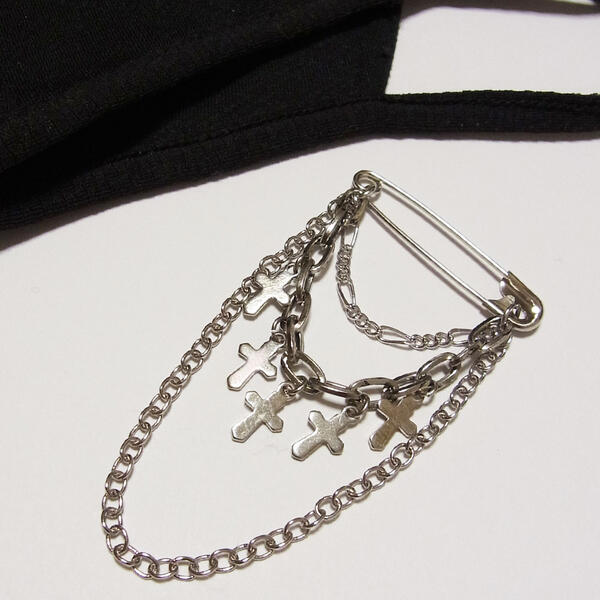 マスクチャーム 安全ピン シルバーカラー チェーン 5クロス メンズ V系 十字架
