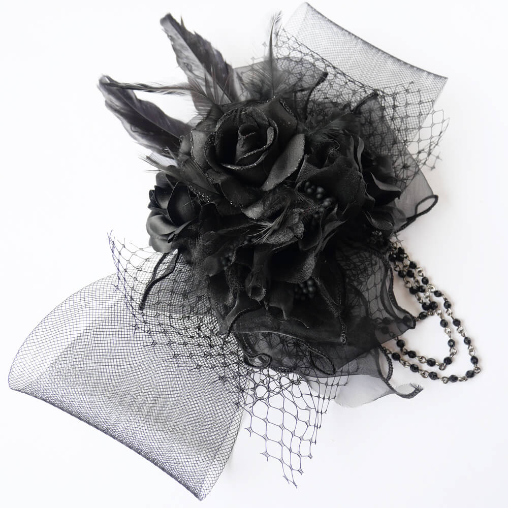 tearsheaven WEB SHOPの黒薔薇 ブラック ブーケ ネット チュール コサージュ ヘッド アクセサリー｜アングル3