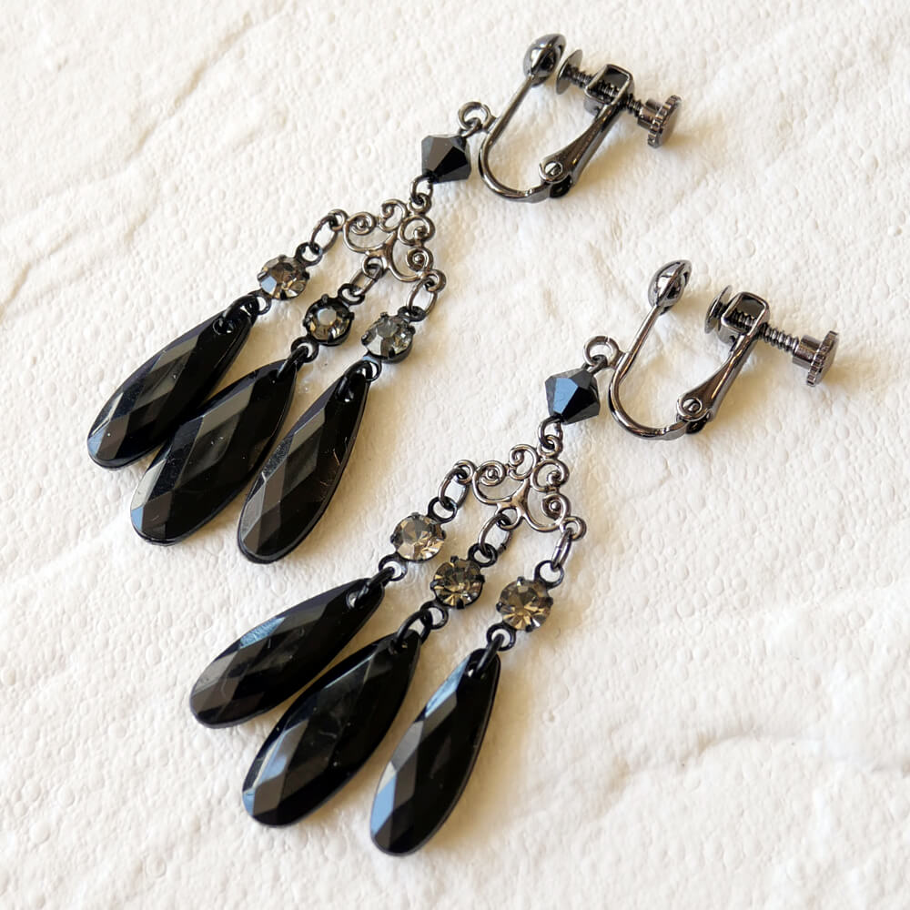 ブラック シャンデリア イヤリング(4)