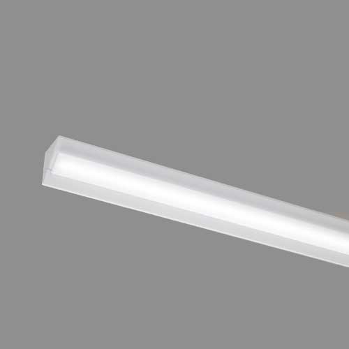 定格電圧 100V〜242V 器具幅 W:120 mm 質量 3.6 kg 調光方式 調光不可 光色（相関色温度、平均演色評価数） 昼白色（5000K Ra:83） 定格寿命（光束維持率） 40,000時間(光束維持率90%) 器具光束 6900 lm 消費電力 44.8W(100V) 43.0W(200V) 43.0W(242V) 入力電流 449mA(100V) 220mA(200V) 185mA(242V) エネルギー消費効率 154lm/W(100V) 160.4lm/W(200V) 160.4lm/W(242V) 保護等級 保護等級：IP20 周波数 50/60Hz HZ適合 50/60 部品link1 LEET-41301M-LS9 部品数量1 1 部品link2 LEEM-40693N-01 部品数量2 1 仕様1名称 本体 仕様1材質 鋼板 仕様1仕上げ 白 仕様2名称 LEDバー 仕様2材質 ポリカーボネート 仕様2仕上げ 乳白 直付/埋込区分 直付 始動電圧 LS9 補助点灯装置 電源ユニット内蔵 その他備考 調光不可 その他備考 照射面距離：0.05 【旧品番】LEKT413693N-LS9 [ LEKT413693NLS9 ]他メーカー同等品：パナソニック XFX460CEN LE9( XFX460CENLE9 )他メーカー同等品：パナソニック XLX460CENT LE9( XLX460CENTLE9 )※本商品は複数商品のセット型番です。商品はセットの構成品番にて到着します。※取付工事は必ず、工事店、電気店（有資格者）に依頼してください。一般の方の工事は禁止されています。