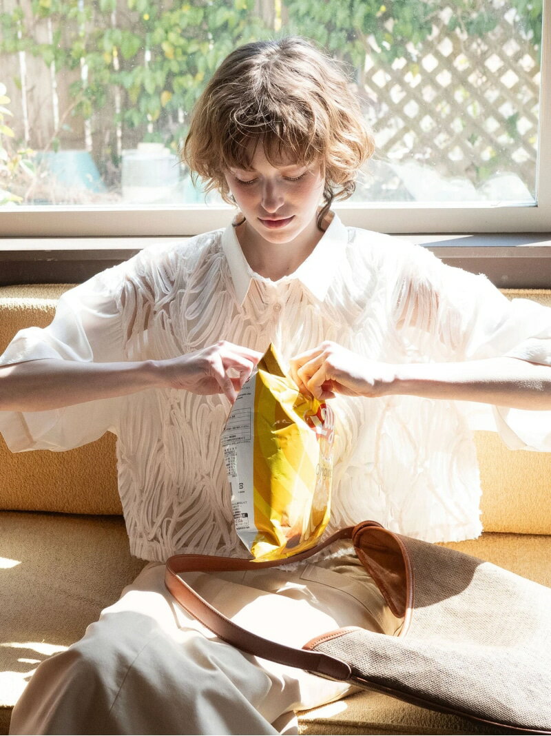 【SALE／43%OFF】チュールレース切替シアーシャツ《2025summer catalog item》 Lugnoncure テチチ トップス シャツ・ブラウス ブラック ベージュ ホワイト【RBA_E】【送料無料】[Rakuten Fashion]