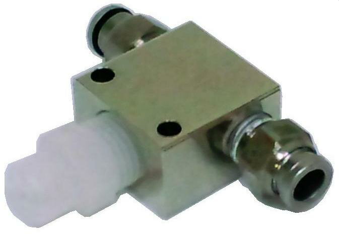 ミストノズル：ヨコ取付ノズル　　太陽光パネルや屋根冷却に！水量：毎分3リットル、広角噴霧：115°