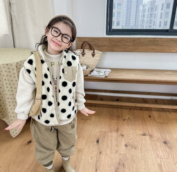 ボアベスト もこもこベスト ベビー キッズ 水玉 ドット柄 女の子 韓国子供服 おしゃれ ベージュ グレー かわいい キッズ ジュニア あったか 子ども 冬 秋冬 防寒 フリース おでかけ 部屋着 ルームウェア