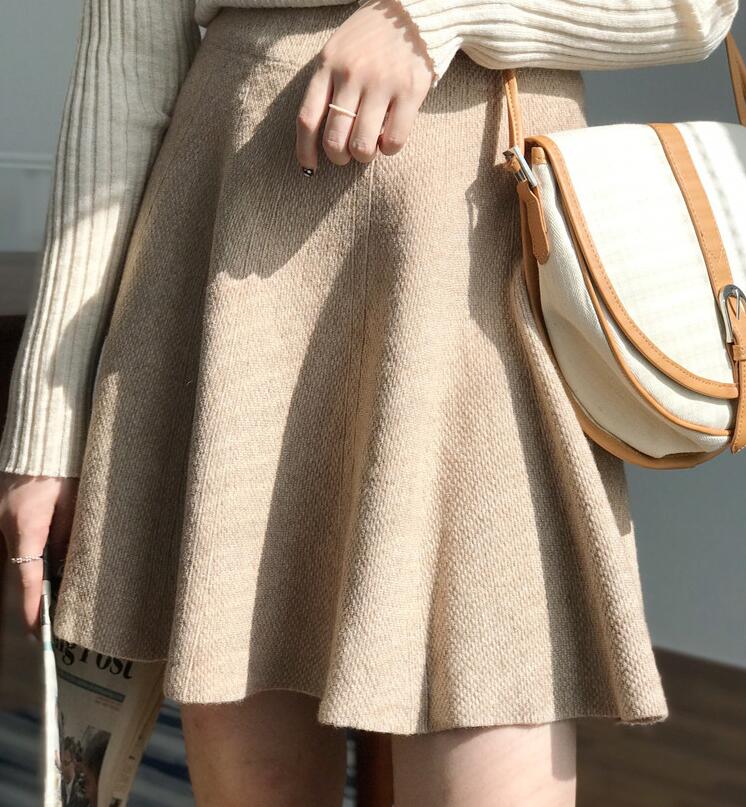 送料無料 ニットスカート レディース ミニスカート フレアスカート　ミニスカート 膝上丈 スカート ミニ丈 フレア ボトムズ　暖かい シンプル無地 Aライン 秋冬 可愛いのサムネイル