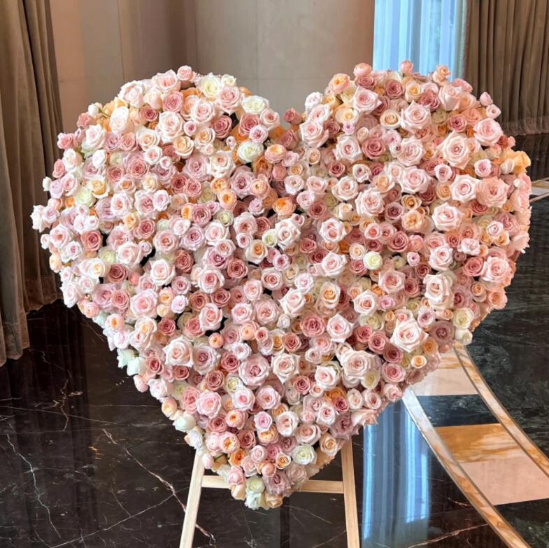 フラワーウォール 写真背景 花壁 ハット柄　結婚式　フラワーパネル フォトジェニック 造花パネル 空間演出 撮影会 グラデーション 薔薇 ローズ ウェディング ディスプレイ 壁掛け アーティフィシャルフラワー 造花