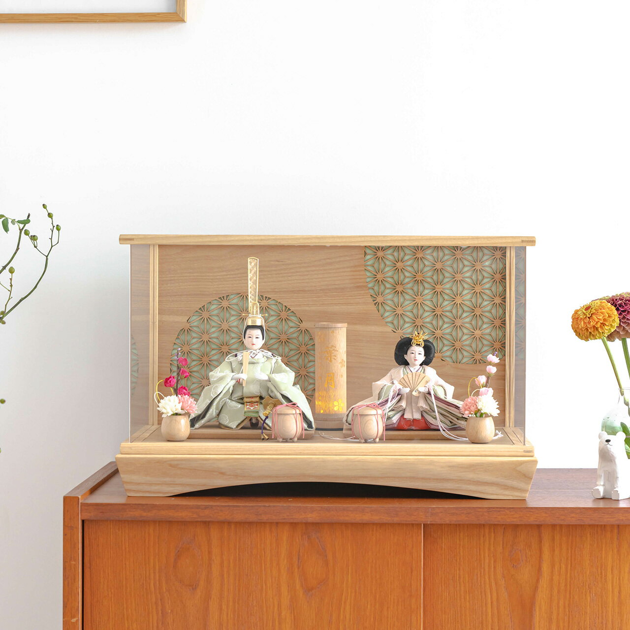 お雛様(3K-0111)　雛人形かわいい　ひな人形コンパクト　桃の節句　初節句女の子　おひなさまおしゃれ　インテリア　ひなにんぎょう　麻の葉　国産　天然木　ケース飾り