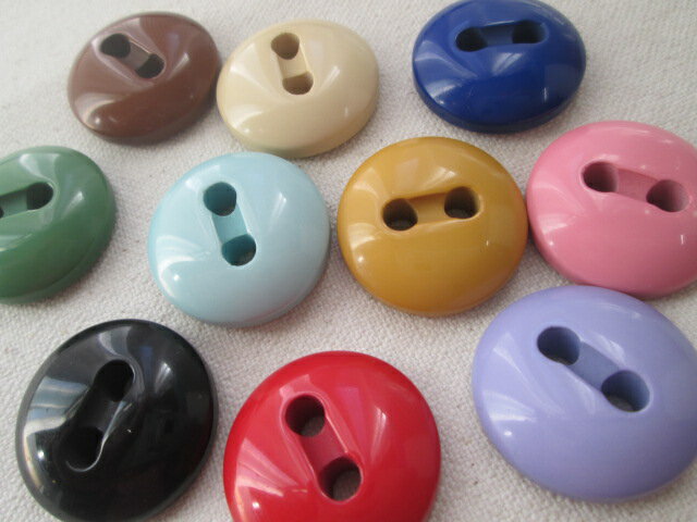 T1222　2穴伴丸ボタン　15mm　1個