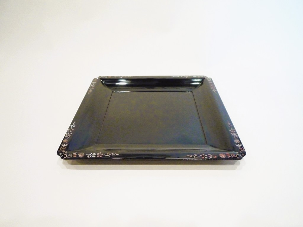 Rakuten - 【送料無料】【茶道・茶道具】【表千家・裏千家】【中古】鵬雲斎好写　青貝唐草四方盆