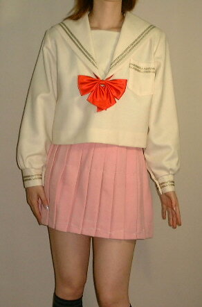 W05アイボリーセーラー服衿・ポケット・カフスゴールドライン