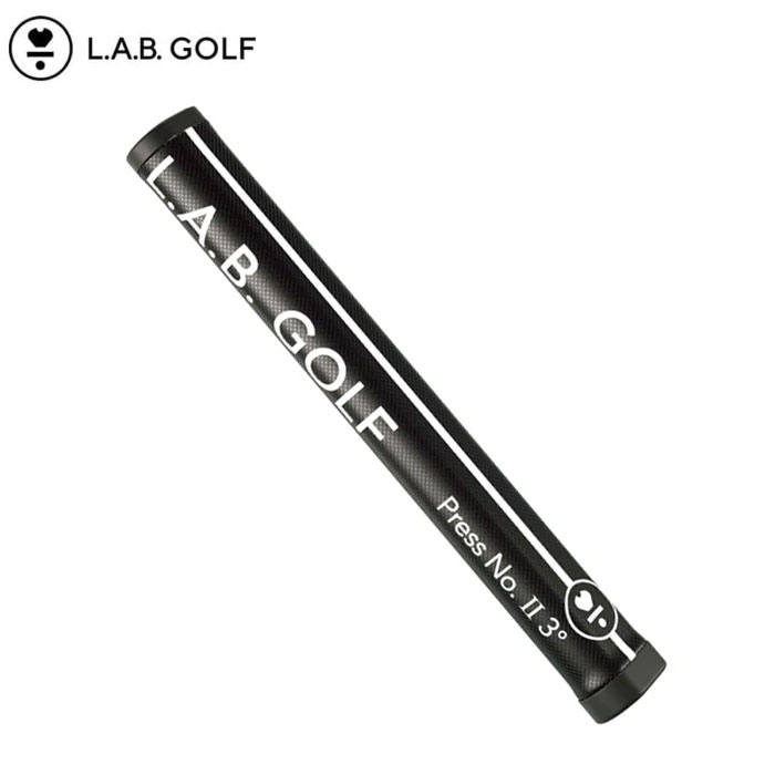 ■LABゴルフ プレス・グリップ2 3 テクスチャード PRESS II 3 TEXTURED パターグリップ &nbsp; ■L.A.B. GOLF PRESS II 3 TEXTURED Press Grip II 3（プレス・グリップ2　3°）を使えば、アドレス時の手の位置が毎回ぴたりと決まります。 それは正面（両手の親指が当たる面）に平らな面があるからです。 テーパー（先端に向かって細くなること）を最小限にし、少し太めの形状にすることで、身体の大きな筋肉を使ってのストロークをグリップが後押しし、その結果ストロークが安定します。 また大きさの割には軽量なため、ストローク中にヘッドの重みを感じながらストロークできます。 Press II 3°はL.A.B. Golf（ラブ・ゴルフ）以外のパターにも装着可能です。 フォワードプレス多めにを入れたい方にお勧めです。 黒一色でシボのような手触りの「TEXTURED」です。 構造： EVAフォーム（内部）、ポリウレタン（表皮） 直径 重量 長さ 傾き 3.8センチ（上部）、3.3センチ（下部） 78グラム 26.5センチ 3度
