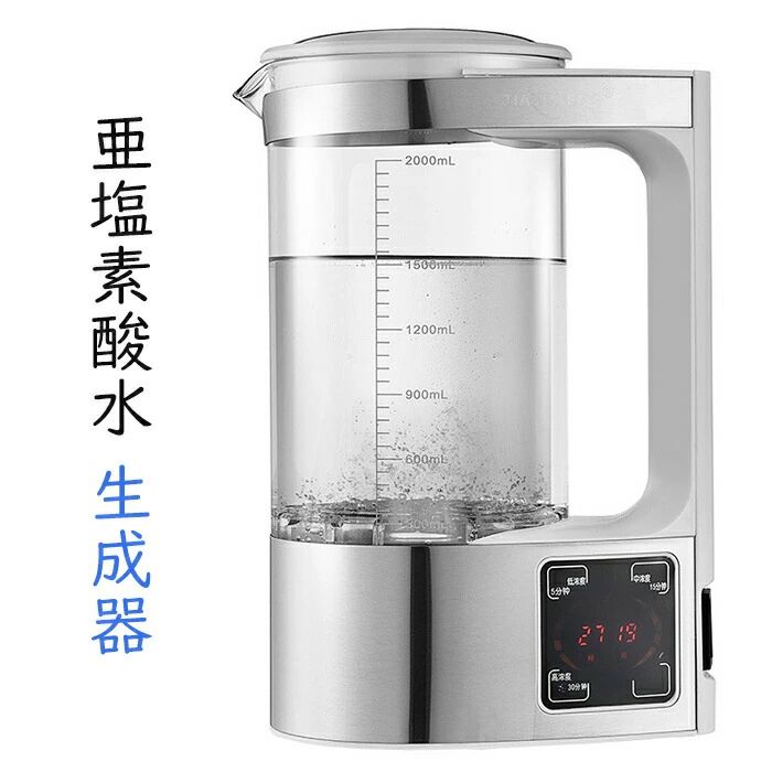 商品説明 商品説明 【仕様】 容量：2000ml 電圧が110~220Vなので、低、中、高濃度の次亜塩素酸水を生成するのに約5?30分かかります *ご注意：金属製品との相性は良くないことと吹きかけたあとは必ず水で拭いたあと乾拭きが必要ということです。 安全のために、生成した残りの水をボトルに入れたまま放置せずに、スプレーヘッド付属しないボトルに移し替えることをお勧めします。 【PC素材】洗剤製造機はPC素材で作られています。 PC本体には、耐衝撃性（通常のガラスの200倍であり、破損の危険性はほとんどありません。）透明性、難燃性、耐熱性、耐寒性の特性があります。ご安心して使ってください。 商品特徴 【動作原理】 電解塩化ナトリウムは塩素を生成し、水と反応して水素と水酸化ナトリウムを生成し、塩素と水酸化ナトリウムは次亜塩素酸水を生成します。 【特長】 耐食性、長寿命、高電流密度、優れた省エネ効果、二次汚染を回避 【操作方法】 自家製消毒剤発生器、食用塩と水を加え、5分間の電解後次亜塩素酸水消毒剤を生成 【詳細】 環境保護電解セル：安全で衛生的で腐食しにくい 環境保護グレードのPC素材：安全で耐久性があり、電解されにくい USB作業ソケット：便利で高速充電 在庫・発送について 発送について ●北海道・沖縄・離島・一部地域は1000円の追加送料がかかりますので、予めご了承ください。 ●土日・祝日は休業日とさせて頂いております。 ●弊店は発送時間の指定を承っておりませんので、ご了承ください。 在庫について ●商品によっては、弊社運営の多店舗と在庫を共有しているものがございます。 ●ご注文頂くタイミングによっては、ホームページ上で在庫がある商品も欠品になる場合がございます。 ●入荷待ち/突然に在庫切れの商品に関しましては、別途メールにてご連絡差し上げます。 ●ご了承の上ご注文下さいます様お願い申し上げます。 関連キーワード 次亜塩素酸水 加湿器に入れでき 製造器具便利 滅菌剤 ホーム 送料無料次亜塩素酸水 生成器 家庭用 大容量 水と塩 家庭でワンタッチに生成 3つの濃度 安全無害 操作簡単