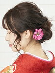 髪飾り ヘアアクセサリー コーム Uピン 2点セット Watmosphere ワトモスフィア 22W110 赤 白 ピンク 花 バラ ねじり紐 ラメ カスミソウ 成人式 卒業式 前撮り 振袖 袴 浴衣