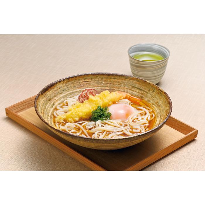 ざるうどんや冷やしうどん、 かけうどん、釜揚げ、煮込みうどんまで。 コシの強い讃岐うどんをお楽しみいただけます。 ●セット内容:800g(100g×8束) ●原材料：小麦粉（国内製造）、食塩 ●保存方法：湿気及び直射日光を避け常温保存 ●加工地:香川県【小麦】 ●メーカー名：(株)島一 ●賞味期限:製造日より360日間 ※商品情報等が変更になる場合がございます。 ●ゆで時間等調理方法：ゆで時間13分 　大き目の鍋にたっぷりの水（麺100gに対して1リットル以上）を沸騰させ、麺をほぐして入れ、約13分茹で、お好みの硬さでお召し上がりください。 ※製造時期によりパッケージデザインが異なる場合がございますが、商品の内容に変更はございません。 讃岐うどん 乾麺 うどん ざるうどん 釜揚げうどん ぶっかけうどん かけうどん