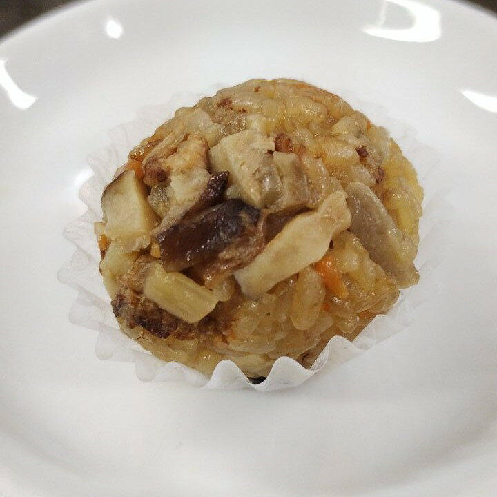TEMARIYA楽天市場店の中華おこわ 6個入り2セット(12個) 冷凍おにぎり 個別包装 冷凍 セット 個包装 自然解凍 お弁当 手作りおむすび オニギリ冷凍 弁当 弁当用冷凍食品 小さい ひとくちサイズ 手まり レジャー キャンプ 部活 ハイキング 登山 遠足｜アングル2
