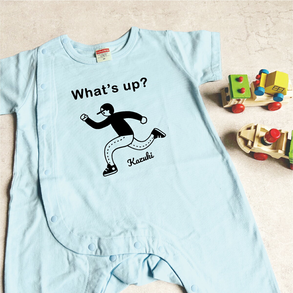 名入れ ロンパース What's up? 80cm 送料無料 出産祝い 誕生日 プレゼント オリジナル ギフト 男の子 女の子