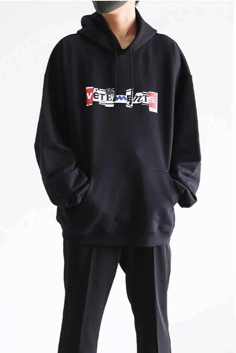 樂天商城 - セール商品 30%OFF 送料無料 トップス VETEMENTS ヴェトモン MIXED LOGO HOODIE / ブラック 返品交換不可