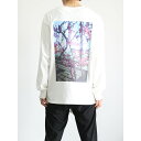 送料無料 トップス FEAR OF GOD FOG ESSENTIALS フィアオブゴッド エッセンシャルズ FLOWER PHOTO L/S TEE / ホワイト 返品交換不可