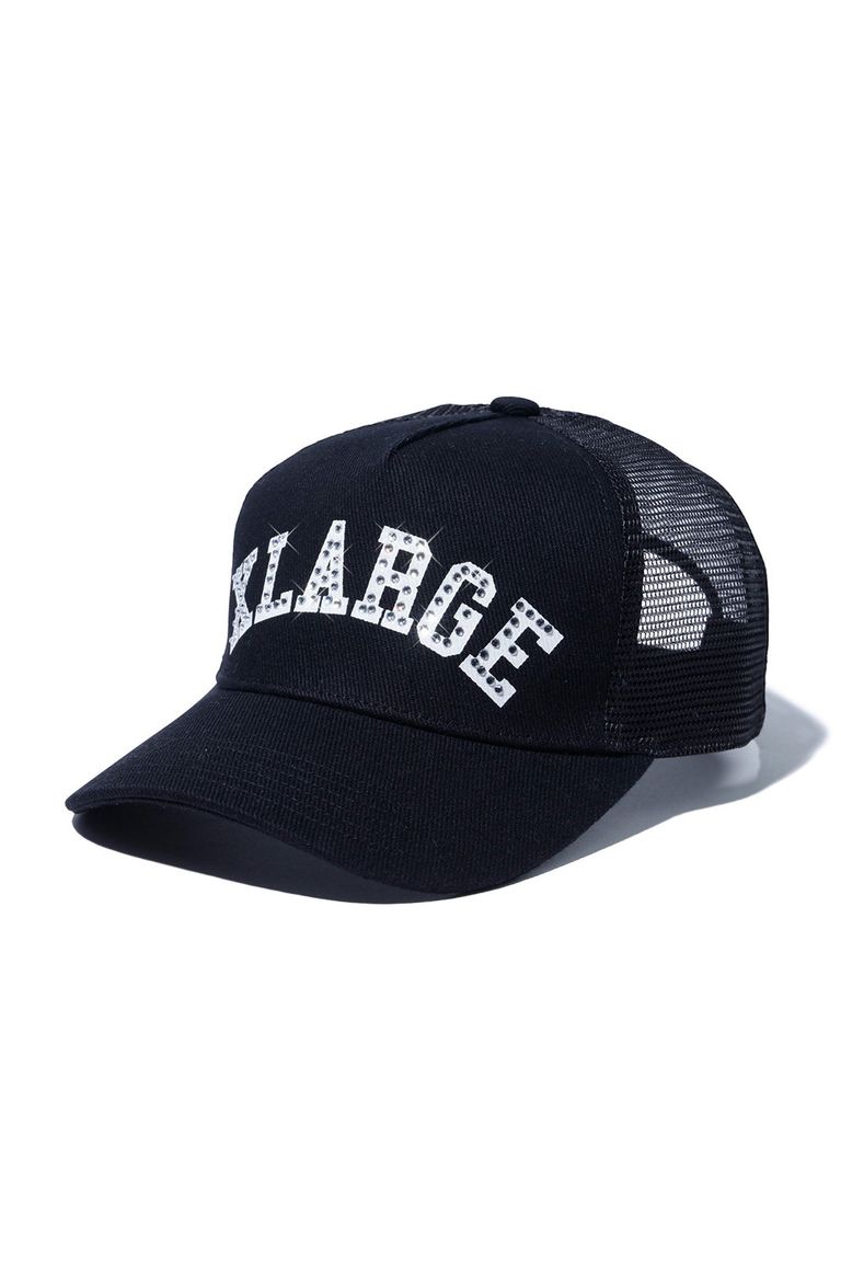 Rakuten - 帽子 XLARGE エクストララージ RHINESTONE LOGO MESH CAP / ブラック