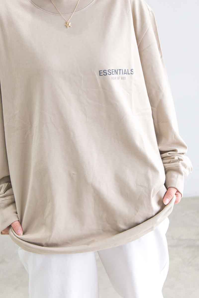 Rakuten - 送料無料 トップス FEAR OF GOD FOG ESSENTIALS フィアオブゴッド エッセンシャルズ ONE POINT L/S TEE / タン 返品交換不可