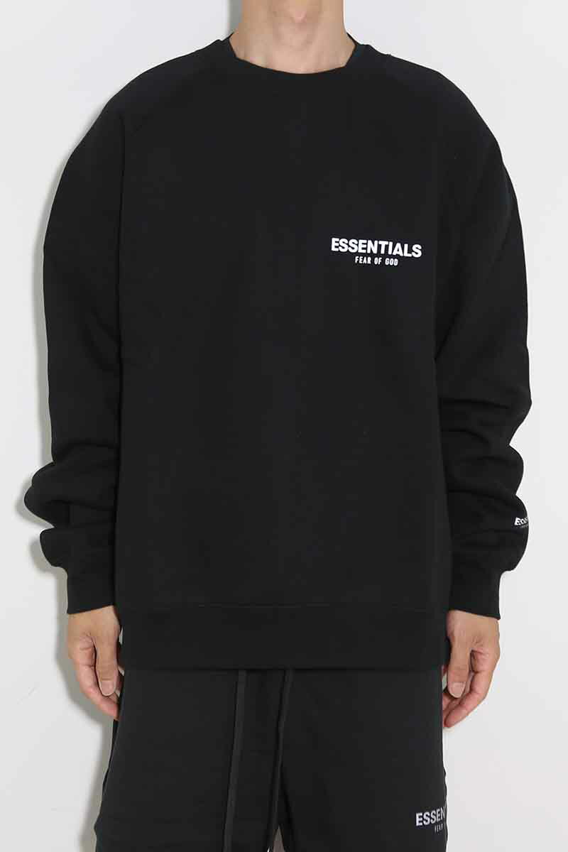 送料無料 トップス FEAR OF GOD FOG ESSENTIALS フィアオブゴッド エッセンシャルズ 21FW ONE POINT LOGO CREW SWEAT / ブラック 返品交換不可