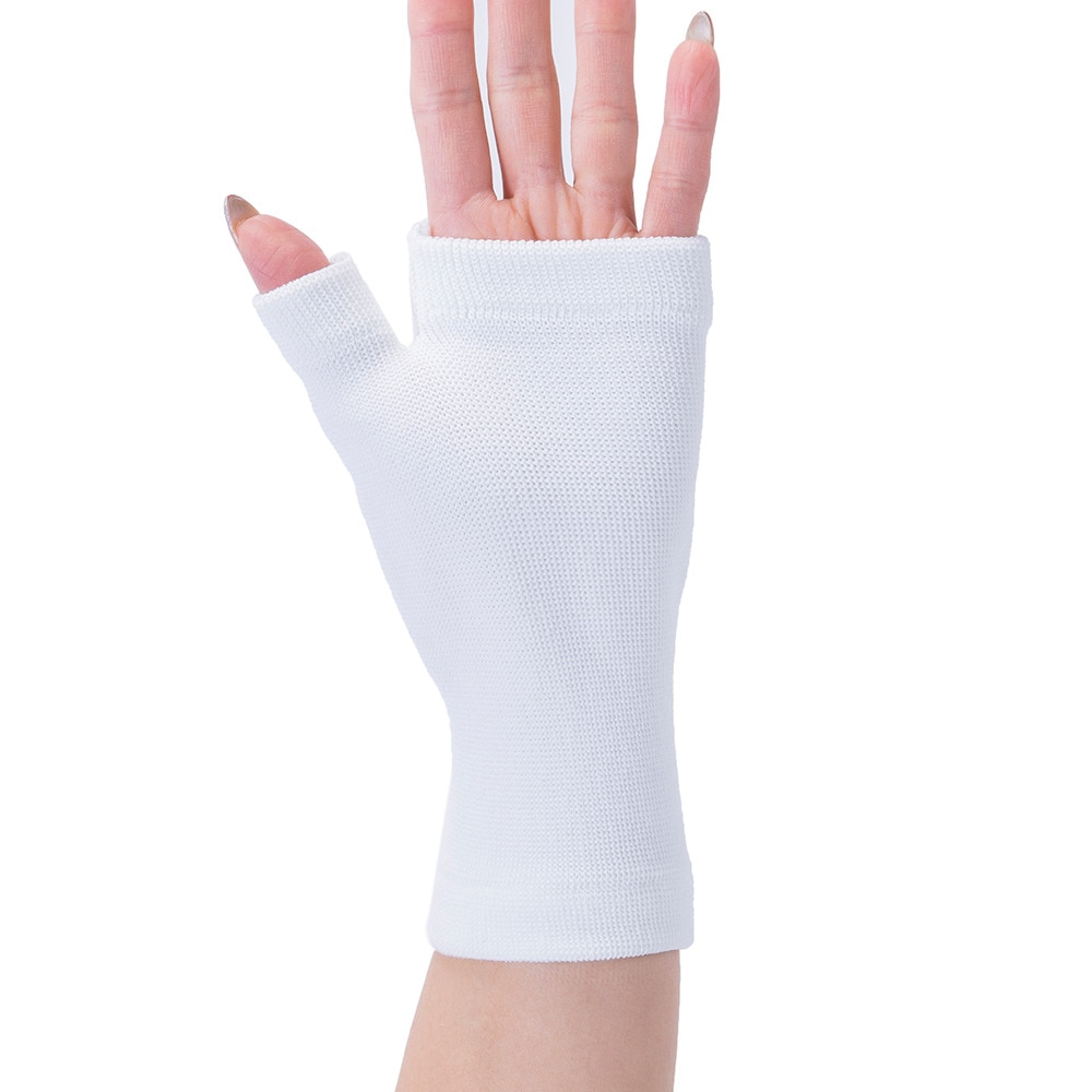 ●素材:ポリエステル/ポリウレタン●サイズ:【フリー】上巾(約)10cm 下巾(約)8cm 長さ(約)18cm●縫い目がなくソフトな肌触り。●日本製※一部商品において弊社カラー表記がメーカーカラー表記と異なる場合がございます。※ブラウザやお...