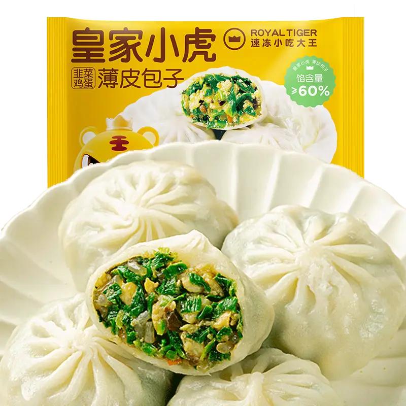 商品情報 名称 皇家小虎 ニラ玉まん 500g 保存方法 冷凍で保存してください。 内容量 500g ブランド 皇家小虎 原産国 中国 特徴 ニラと卵の組み合わせ：韭菜（ニラ）と卵を使った、風味豊かな中華風の具材を楽しめます。 薄皮タイプの包子：皮と具材のバランスを楽しめる、中華点心がお好きな方におすすめの商品です。 便利な500g入り：ご家庭での食事や、家族で楽しむ中華料理の一品におすすめです。 幅広いシーンで活躍：朝食、昼食、軽食、おやつなど、さまざまなシーンでお楽しみいただけます。 手軽に楽しむ中華点心：温めて食べる中華まんや包子がお好きな方におすすめです。 【おすすめの食べ方】 蒸し器などで加熱し、中心まで十分に温めてからお召し上がりください。詳しい調理方法は商品パッケージの表示をご確認ください。