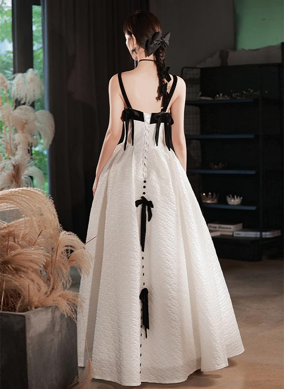 イブニングドレス ロング丈 Vネック セクシー パーティードレス キャミドレス ノースリーブ Aライン リボン飾り 可愛い パーティードレス フォーマル エレガント 誕生日 プリンセスドレス 発表会 二次会 お呼ばれ コンクール ロングドレス 送料無料 S M L XL XXL XXXL