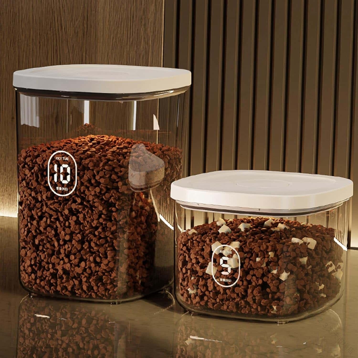 Food Stocker, Container - 真空 ペット フード ストッカー 密閉 保存 容器 大容量 クリア 23.8 * 23.8 * 18 cm 23.8 * 23.8 * 32.5 cm ドッグ フード 猫 餌 犬 餌 食品 保存 容器