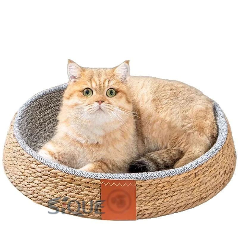 現代の家庭では、猫の飼い主は様々な種類やサイズのペットに対応できる家具を求めています。この天然わら製のキャットベッドは、ガマと綿ロープで作られており、通気性と断熱性に優れ、冬の間、ペットに快適な暖かさを提供します。暖かい寝床と表面を備えた多用途なデザインは、家具の損傷を防ぎ、猫に快適さを提供します。しっかりと編み込まれた補強構造は、ペットが活発に活動している時でも長期間の安定性を確保し、表面は湿らせた布で簡単にお手入れできます。リビングルーム、寝室、サンルームなど、ペットが一年中自然に休息し、遊べる安全な空間を作りましょう。 【原産国／製造国: 中国】 .猫用ペットベッド、猫ベッド、ペットベッド、猫用ベッド、かごベッド、ラタンベッド、ちぐら、猫ちぐら、籐製、手編み、丸形、夏用ベッド、冷感、ひんやり、通気性、安全無毒、洗える、ペットマット、耐久性、猫用ハウス、寝床、室内猫、子猫、多頭飼い、ペット用品、涼しいベッドにおすすめ。人気の猫用品を送料無料でお届けします。。 指定された配送時間は承っておりません。【AzAir】現代の家庭では、猫の飼い主は様々な種類やサイズのペットに対応できる家具を求めています。この天然わら製のキャットベッドは、ガマと綿ロープで作られており、通気性と断熱性に優れ、冬の間、ペットに快適な暖かさを提供します。暖かい寝床と表面を備えた多用途なデザインは、家具の損傷を防ぎ、猫に快適さを提供します。しっかりと編み込まれた補強構造は、ペットが活発に活動している時でも長期間の安定性を確保し、表面は湿らせた布で簡単にお手入れできます。リビングルーム、寝室、サンルームなど、ペットが一年中自然に休息し、遊べる安全な空間を作りましょう。 【原産国／製造国: 中国】 .猫用ペットベッド、猫ベッド、ペットベッド、猫用ベッド、かごベッド、ラタンベッド、ちぐら、猫ちぐら、籐製、手編み、丸形、夏用ベッド、冷感、ひんやり、通気性、安全無毒、洗える、ペットマット、耐久性、猫用ハウス、寝床、室内猫、子猫、多頭飼い、ペット用品、涼しいベッドにおすすめ。人気の猫用品を送料無料でお届けします。。 指定された配送時間は承っておりません。【AzAir】