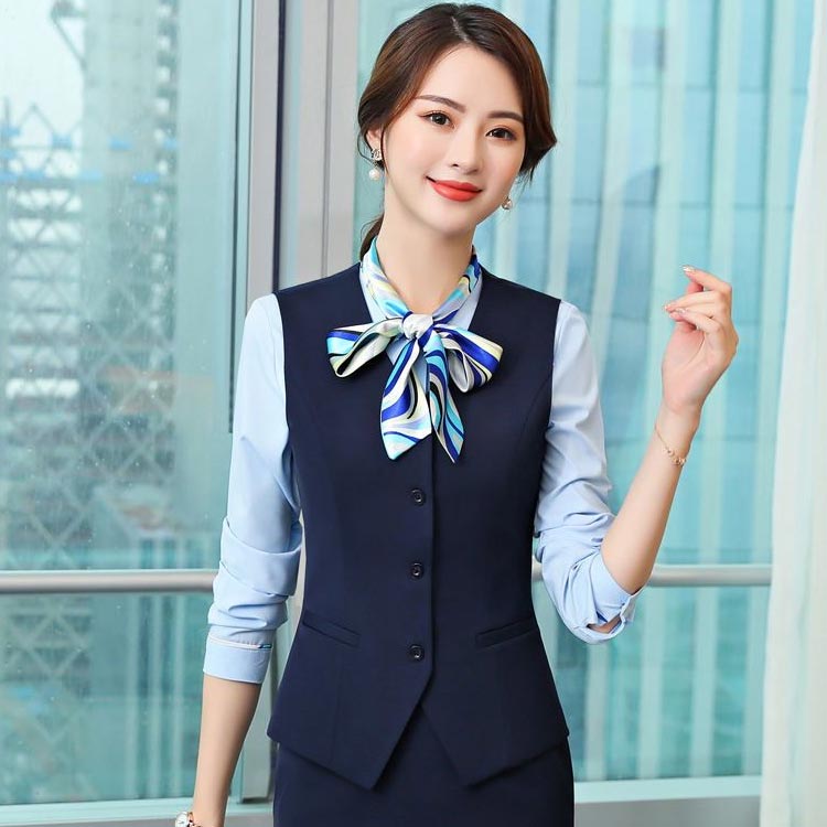天神橋セレクトの事務服 制服 ノースリーブ Vネック 単品 トップス 女性用 レディース スリム おしゃれ ジレ ショート丈 オフィス 大きいサイズ｜アングル3
