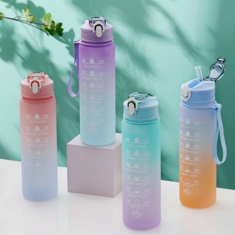 樂天商城 - ウォーターボトル ml 軽量 水筒 タイムマーカー付き ファッションシンプルなスタイル プラスチック 自転車 大人 子ども アウトドア スポーツ 登山用 キャンプ ランニング ジム