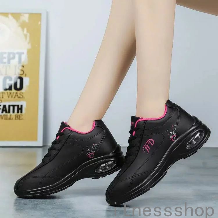 靴 スニーカー 防水 おしゃれ 男女兼用 通気性 靴 golf スパイクレス シューズ メンズ レディース ゴルフシューズ ギフト 新生活