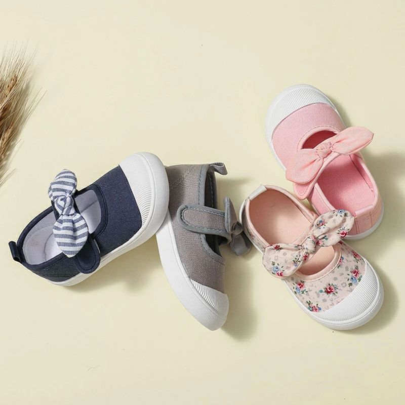 Slippers - 子供シューズ 子供靴 上履き キッズ 室内履き 部屋履き 女の子 おしゃれ デザイン 入学式 入園式 キャンバスシューズ カジュアル 可愛い ジュニア 春秋靴 幼稚園 保育園 保育所 低学年 デッキシューズ ズック靴 着脱簡単
