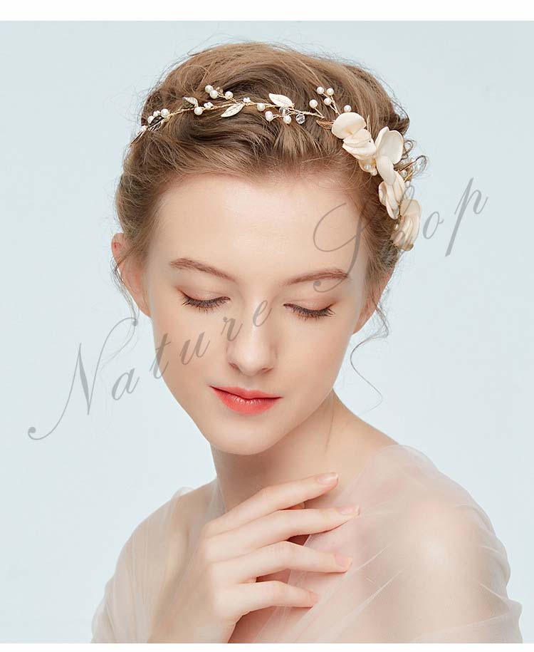 カチューシャ ヘアバンド ヘアアクセサリー 花飾り パール 花嫁 披露宴 結婚式 パ...