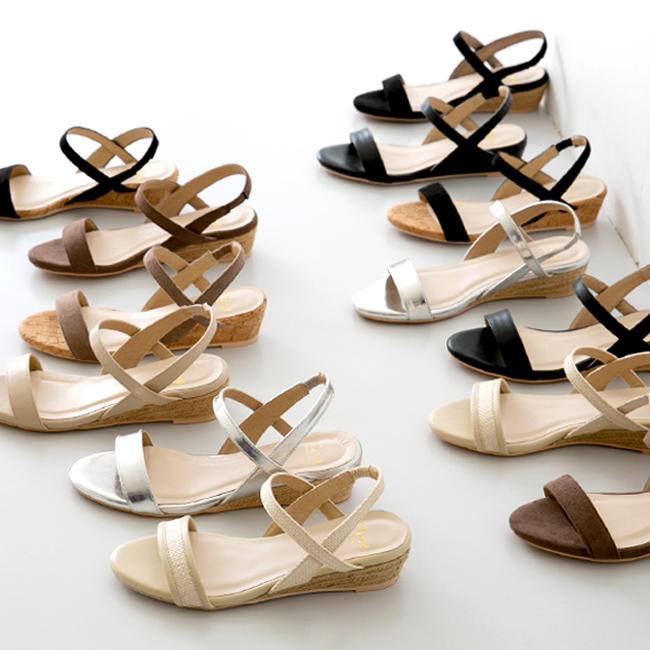 レディース オフィス 歩きやすい 送料無料 厚底 黒 ストラップ ヒール ウェッジソール 【現物 サンダル