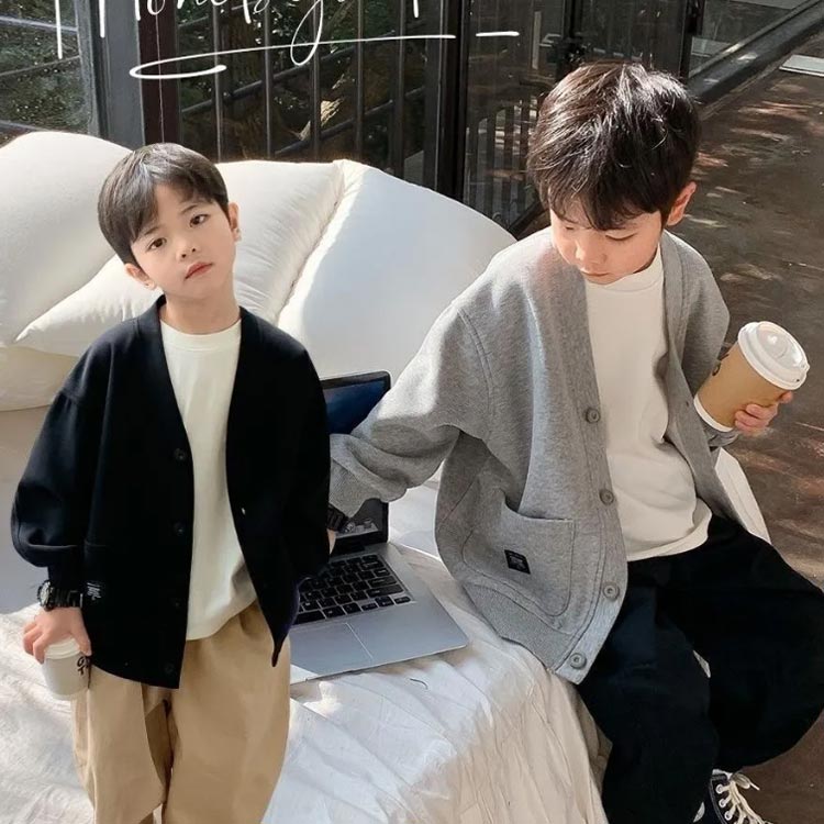 天神橋セレクトの女の子 体温調整 カーディガン 子供服 カーデ 春 スウェット 無地 子ども 羽織り 長袖 カーディガン カーデ アウター 秋 Vネック｜アングル2