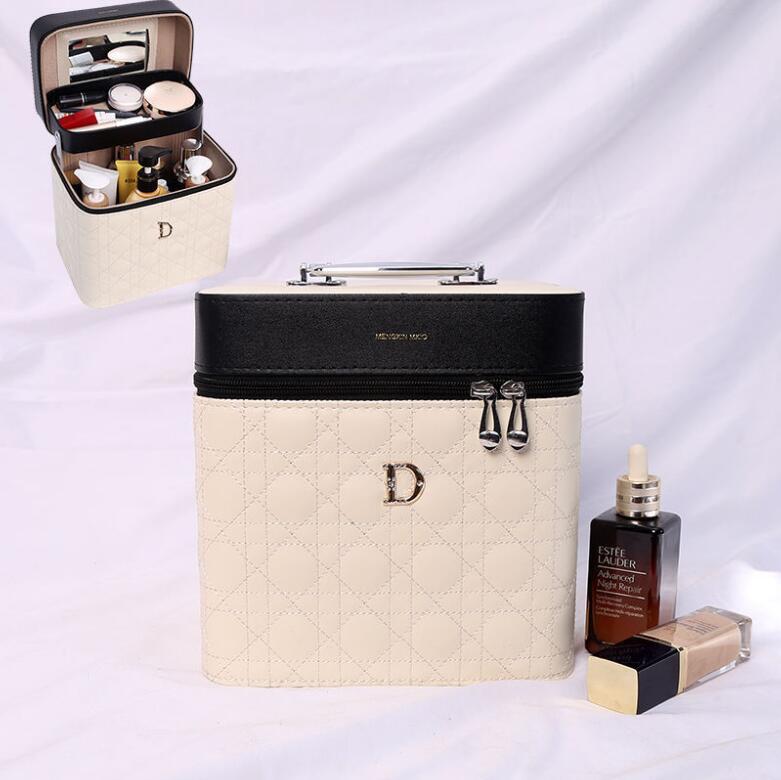 メイク道具 大容量 整理整頓 メイクボックス 大きい おしゃれ メークポーチ 鏡付き...