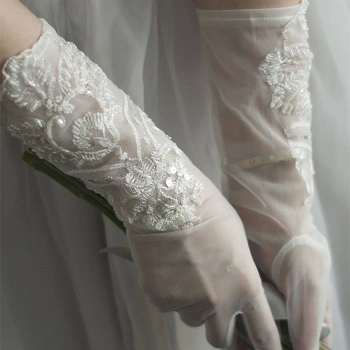 手袋 結婚式 パーティー 花柄レース 発表会 演出 花嫁 ウェディンググローブ 刺繍 ブライダル グローブ 二次会 ウェディング小物