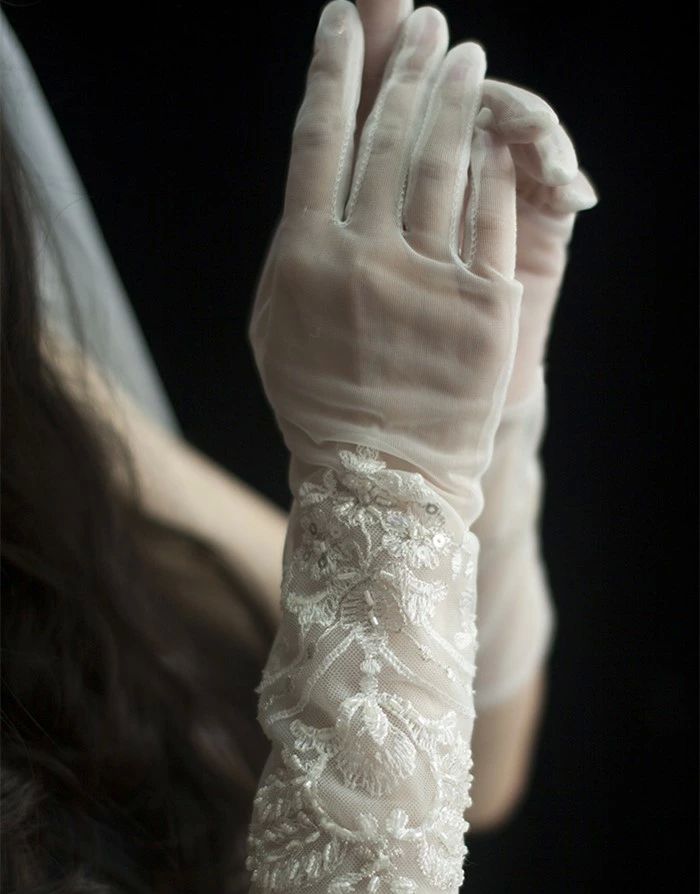 手袋 結婚式 パーティー 花柄レース 発表会 演出 花嫁 ウェディンググローブ 刺繍 ブライダル グローブ 二次会 ウェディング小物