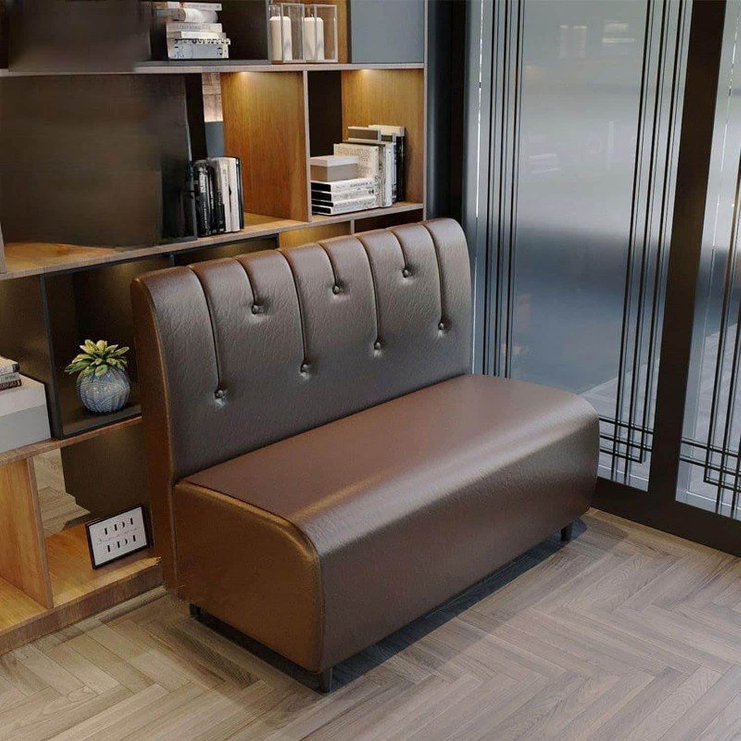　　　 -------商品詳細------- 【ソファを部屋に飾る楽しさ】洗練されたスタンダードなデザインは、どの方向から見ても美しい。置くだけで部屋の主役になるソファ。 【ゆったりくつろげるベンチ】人気が高まってきているベンチスタイル。サイドに後付けできる専用の背もたれもご用意しました。〈ソファのような座り心地〉ワイドな幅と奥行で、まるでソファのような感覚で座ることができます。 ? 広い座面: この木製ベンチは、ダイニングに使用する場合でも、リビングエリアの追加の座席として使用する場合でも、2〜3 人が快適に座ることができます。広々とした座席エリアは、ダイニングや座席の体験を向上させます 広くて快適な座席: 幅 60 cm の座席を備えたこの玄関ベンチは、窮屈さを感じることなく快適に座るのに十分なスペースがあり、足を自由に休めて伸ばすことができ、全体的な快適さが向上します 【多用途のシーン】：滑らかなラインとシックなスタイルの農家風デザインは、さまざまなインテリア装飾スタイルに適しています。廊下の靴置きベンチ、窓際の読書コーナー、ダイニングテーブルの座席など、どんな用途でも、空間の美しさを完璧に調和させ、高めることができます説明 北欧スタイルの温もりを感じさせるダイニングベンチは、おしゃれで機能的な空間を演出します。 幅120cmのこのベンチは、2人掛けにぴったりのサイズ感で、共に過ごす時間をより豊かにしてくれます。 背もたれ付きのデザインは、リラックスした姿勢で食事や会話を楽しむための快適な支えを提供します。 ベンチチェアは、ダイニングだけでなく、リビングのアクセントとしても活躍。 お友達を招いた時の追加の座席としても、その場を格上げする存在感を放ちます。 北欧テイストのおしゃれさと実用性を兼ね備えた、推奨のダイニングベンチで、毎日の生活に彩りを加えましょう。 シンプルなデザインのベンチは、オープンな脚がすっきりとした印象を与えるので空間を広く見せます。 重厚感のあるヴィンテージな雰囲気ながらも、重くなりすぎずお部屋にしっかりと馴染みます。 ■ご注意 ※測る位置によって、本体サイズの誤差が生じる場合がございます。ご了承下さい。 ※掲載の商品画像と実際の色は、室内、室外での撮影の状況、モニターの表示等により若干異なる場合がありますので、ご了承くださいませ。実際の商品を参照してください。 関連キーワード：ベンチ ダイニングベンチ ソファーベンチ 木製ベンチ ベンチソファー チェア ダイニングチェア ダイニングチェアー 木製チェア 椅子 イス いす 長椅子 食卓椅子 天然木製 新生活 一人用 二人用 1人用 2人用 1人 一人 カテゴリー：ダイニングベンチ/スツール/おしゃれ/椅子/ダイニング/リビング/エントランス/玄関/北欧/西海岸/ヴィンテージ/チェア/イス/カフェ/シンプル/レトロ/モダン/ミッドセンチュリー/食卓/PUレザー/ファブリック/食卓椅子