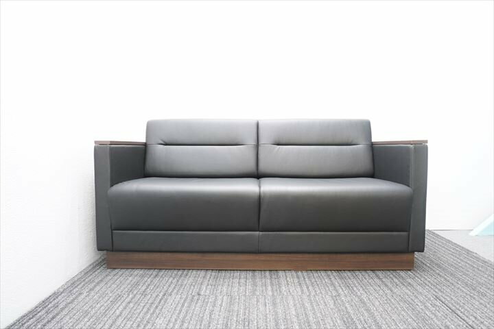 【2021年製】オカムラ S-99 2人用ソファ 革/プライズウッドダーク肘 W1500 D750 H750 中古