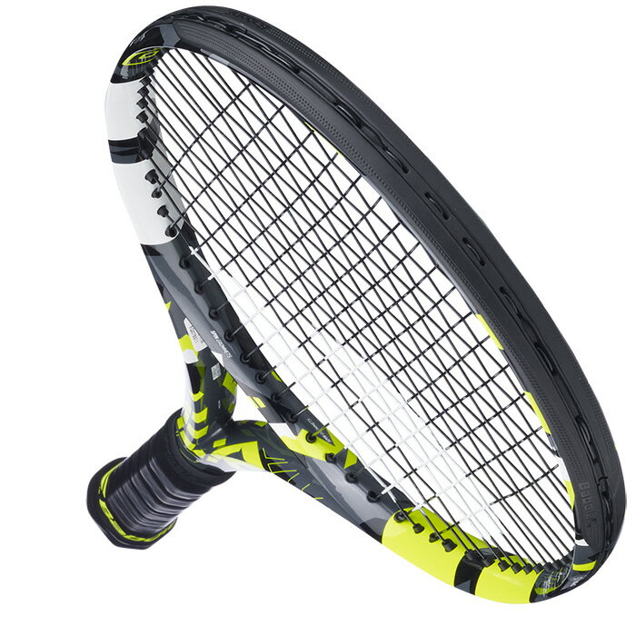 ピュアアエロ 新旧比較 解説！ Babolat 2022年新作モデルと旧モデルは