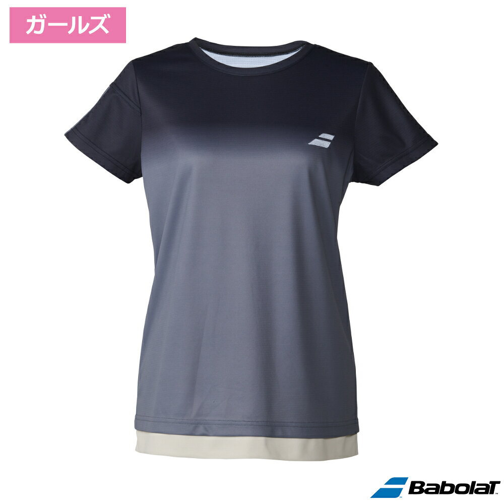 バボラ CLUB ショートスリーブシャツ ジュニア　BK00 / BJG6341C-BK00 ジュニア用ゲームパンツ。大人用で同デザインあり。 ブランド バボラ 素材 ポリエステル100% カラー ブラック 機能 吸水速乾・UV・ストレッチ 詳しいサイズ規格表はこちら Babolat / バボラ より速く、より強く、より正確に…。コート上のプレーヤー達のさらなる要求に応えるために、135年もの長い伝統を誇るバボラは、いまだ存在しないものを作り出すことに、その情熱を注いでいます。 商品在庫は実店舗と共有の物ですので、更新が遅れ品切れになっている場合もございます。品切れの際はメーカー取り寄せとなります。メーカも品切れの場合はご注文をキャンセルさせて頂く場合もございますので、その際は御容赦ください。