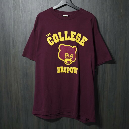 90s VINTAGE TEE Kanye West "The College Dropout" Kanye Bear XXL カニエ・ウェスト 半袖Tシャツ レッド 90s VINTAGE TEE Kanye West "The College Dropout" Kanye Bear XXL カニエ・ウェスト 半袖Tシャツ レッド