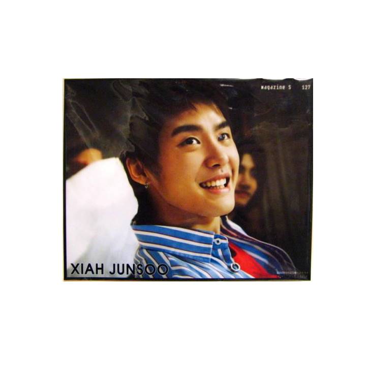 マウスパッドにするのはもったいないという方は、壁等にお飾り下さい！ Size:約17.5cm×約22cm 生産国:韓国　